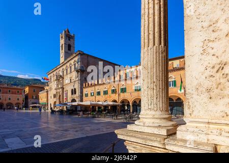 City Hall, Piazza del Popolo, Ascoli Piceno, Marche, Italy Stock Photo