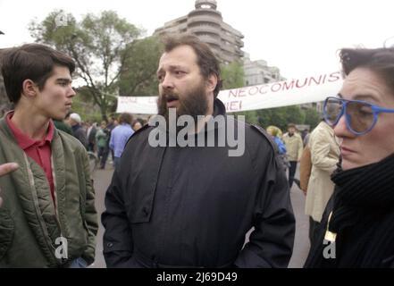 Bucharest, Romania, April 1990. Writer & political figure Stelian Tanase in the University Square during 'Golaniada', a major anti-communism protest following the Romanian Revolution of 1989. Stock Photo