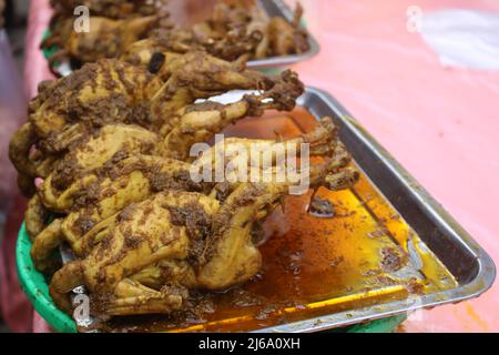 Dhaka, Bangladesh. 29th Apr, 2022. Chawk Bazar iftar market in Dhaka is well known for traditional spicy foods. Thousands of people gathered on a road in front of Chawk Bazar Shahi Mosque where sellers displayed plenty of traditional food items. (Photo by Tahsin Ahmed/Pacific Press) Credit: Pacific Press Media Production Corp./Alamy Live News Stock Photo