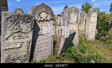 Chernivtsi, Ukraine aug 02, 2021 old Jewish cemetery. rickety tombstones in an old cemetery Stock Photo
