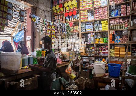 April 14, 2022, Dollow, Jubaland, Somalia: Customers shop at a store in Dollow, Jubaland, Somalia, where prices have risen significantly due to the war in Ukraine. (Credit Image: © Sally Hayden/SOPA Images via ZUMA Press Wire) Stock Photo