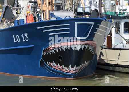 NETHERLANDS, Frisia, Lauwersoog, fishing trawler in harbour / NIEDERLANDE, Lauwersoog, Fischerboote im Hafen, Kutter mit Haifisch Gebiß Bemalung am Bug Stock Photo