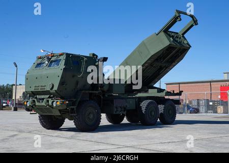 Camp Lejeune, United States. 23 February, 2021. A U.S. Marines Corps M142 High-Mobility Artillery Rocket System known as a HIMARS at Marine Corps Base Camp Lejeune, February 23, 2021 in Jacksonville, North Carolina. Credit: LCpl. Jennifer Reyes/US Marines Photo/Alamy Live News Stock Photo