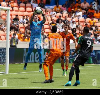 Houston, Texas, USA. April 30, 2022: Houston Dynamo goalkeeper Steve Clark (12) leaps to make a stop during the second half of a Major League Soccer match between the Houston Dynamo and Austin FC on April 30, 2022 in Houston, Texas. (Credit Image: © Scott Coleman/ZUMA Press Wire) Credit: ZUMA Press, Inc./Alamy Live News Stock Photo