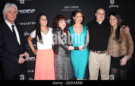 Naomi Judd, Ashley Judd with Elijah and Grace Kelley attending the