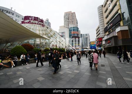 楽天市場】牛の置物 風水招財金沙金牛（財運如虹） : 中国貿易