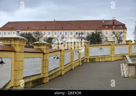 Schloss Hof an der March in Niederösterreich - Hof Castle on the March in Lower Austria Stock Photo