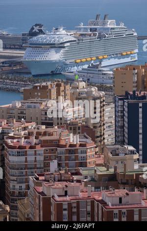 Wonder of the Seas, the world's largest cruise ship for first stop in Europe. Malaga, Spain. Stock Photo