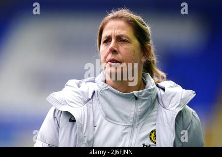 Chelsea assistant coach Denise Reddy oversees the warm up prior to kick ...