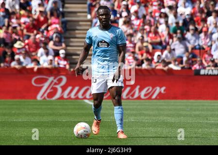 May 1, 2022, Granada, Granada, Spain: Joseph Aidoo of RC Celta during the Liga match between Granada CF and RC Celta at Nuevo Los Carmenes Stadium on  May 1, 2022 in Granada, Spain  (Credit Image: © Jose M. Baldomero/Pacific Press via ZUMA Press Wire) Stock Photo