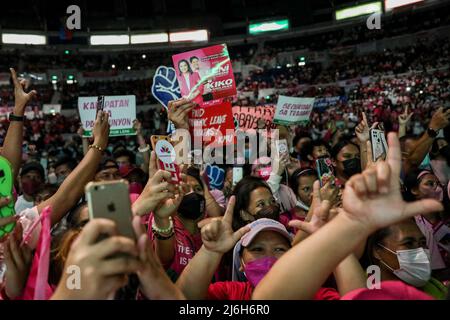 May 1, 2022, Manila, Philippines: Filipino activists carry signs to mark Labor Day in Quezon City, Metro Manila, Philippines. May 1, 2022. Various labor groups called for labor rights and improved benefits as part of their support for Leni Robredo who is running for president in the May 2022 national elections. (Credit Image: © Basilio Sepe/ZUMA Press Wire) Stock Photo