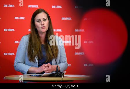 02 May 2022, Berlin: Janine Wissler, federal chairwoman of the Left Party, speaks on current issues at a press conference at the party headquarters, Karl-Liebknecht Haus. Photo: Bernd von Jutrczenka/dpa Stock Photo