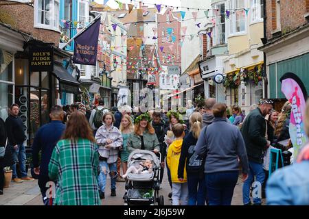 Hastings, East Sussex, UK. 02 May, 2022. Jack in the Green is an annual event that takes place in the seaside town of Hastings. A four day event that attracts thousands of people from all over the UK and beyond. George street old town hastings. Photo Credit: Paul Lawrenson/Alamy Live News Stock Photo