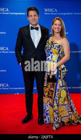 Tony Dokoupil and Katy Tur arrives for the 2022 White House Correspondents Association Annual Dinner at the Washington Hilton Hotel on Saturday, April 30, 2022.  This is the first time since 2019 that the WHCA has held its annual dinner due to the COVID-19 pandemic. Credit: Rod Lamkey / CNP /MediaPunch Stock Photo