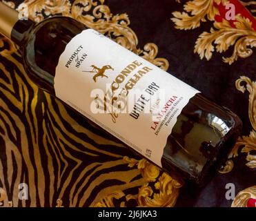 Dry white wine Vizconde De Begijar. 2018 Stock Photo - Alamy