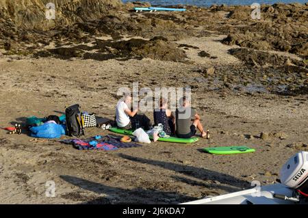 Helford River, Cornwall - 19 July 202: picnic on the Helford river Stock Photo