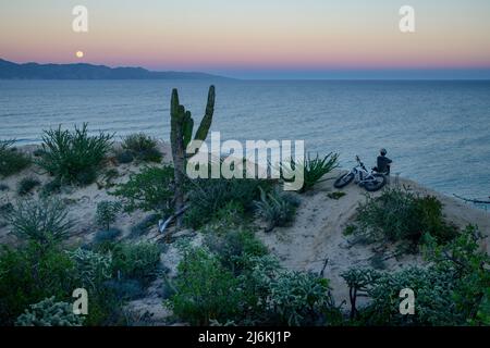 Central America, Mexico, Mexican, Baja California, Sur, El Sargento, moonrise over Cerralvo island Stock Photo