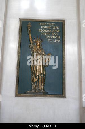 Inglewood, California, USA 29th April 2022 Inglewood Park Cemetery on April 29, 2022 in Inglewood, Los Angeles, California, USA. Photo by Barry King/Alamy Stock Photo Stock Photo