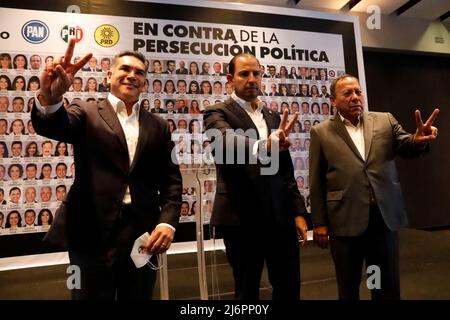 May 2, 2022, Mexico City, Mexico City, Mexico: Leads of the National Action Party Marko CortÃ©s, of the Institutional Revolutionary Party Alejandro Moreno CÃ¡rdenas and the Democratic Revolution Party JesÃºs Zambrano during a press conference denounce political persecution against legislators, journalists and dissidents to the regime of Mexico's President AndrÃ©s Manuel LÃ³pez Obrador. On May 2, 2022 In Mexico City, Mexico. (Credit Image: © Luis Barron/eyepix via ZUMA Press Wire) Stock Photo