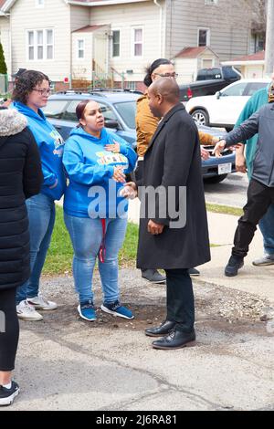 Milwaukee Mayor Johnson speaking to residents in Lincoln Village at a community vigil for the death of 13 year old Shanaria Wilson on April 24, 2022. Stock Photo