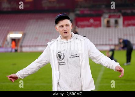 Bournemouth s David Brooks celebrates winning promotion to the Premier League at the end of the Sky Bet Championship match at the Vitality Stadium Bournemouth. Picture date Tuesday May 3 2022 Stock Ph...