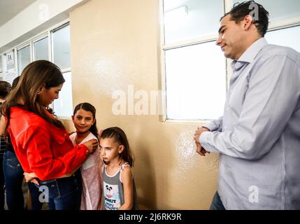 La candidata al senado por Sonora, Sylvana Beltrones Sánchez, acudió esta mañana a  emitir su voto en la casilla de la colonia Pitic , guante la jornada electoral 2018. 1jul2018 (Photo: Luis Gutierrez / NortePhoto.com) Stock Photo