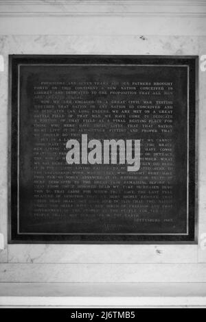 The text of Abraham Lincoln’s famous Gettysburg Address written on a wall in Lincoln Hall in black and white. Stock Photo