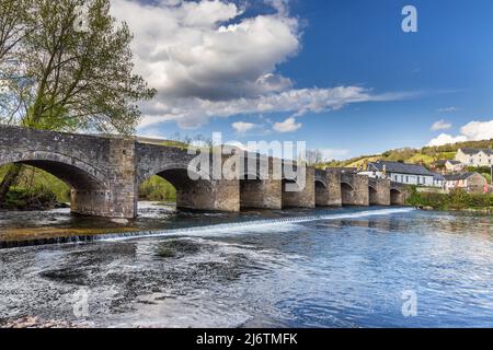 The Crickhowell Bridge, an 18th century arched stone bridge spanning the river Usk in Crickhowell, Brecon Beacons, Powys, Wales. Stock Photo