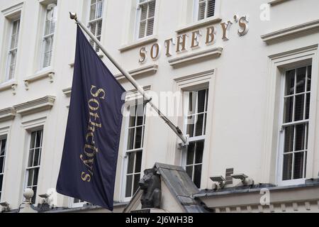 The showroom of Sotheby's auction house on Bond Street, central London. Picture date: Wednesday May 4, 2022. Stock Photo