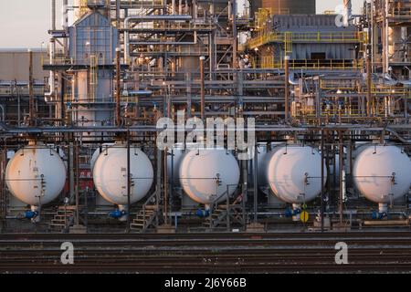 Oil and gas refinery, Montreal East, Quebec, Canada. Stock Photo