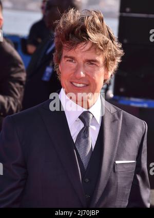 San Diego, Ca. 04th May, 2022. Tom Cruise attends the 'Top Gun: Maverick' World Premiere onboard the USS Midway Museum on May 04, 2022 in San Diego, California. Credit: Jeffrey Mayer/Jtm Photos/Media Punch/Alamy Live News Stock Photo