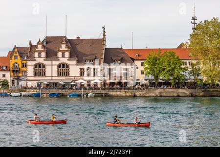 Kanuten auf dem Seerhein vor Constanzer Wirtshaus, Konstanz, Bodensee, Baden-Wuerttemberg, Deutschland Stock Photo