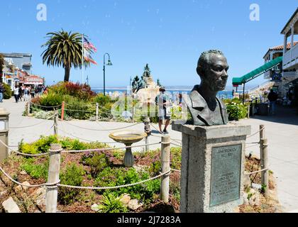 Bust of American Nobel Prize winning author John Steinbeck on Cannery Row's Steinbeck Plaza in Monterey, California, USA. Stock Photo