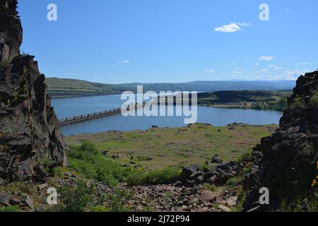 Horsethief Lake seen from Horsethief Butte, Columbia Hills Historical State Park, Columbia Gorge, Klickitat County, Washington State, USA. Stock Photo