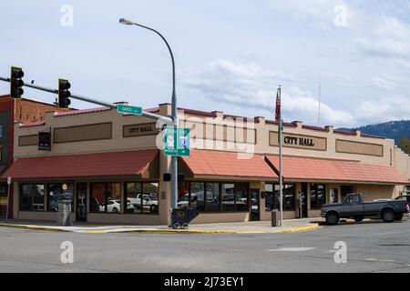 Cle Elum, WA, USA - May 04, 2022; City Hall building in downtown Cle Elum in Central Washington State Stock Photo