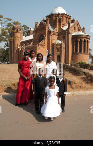 Wedding party, St Michael's and All Angels' Presbyterian Church, Blantyre Mission, Blantyre, Malawi, Africa.  This was the first Christian Mission (Ch Stock Photo