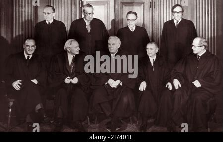 U.S. Supreme Court group portrait on April 20, 1972. This court would later decide in the Roe vs. Wade abortion case on January 22, 1973. Front row from left: Associate Justices Potter Stewart, William O. Douglas, Chief Justice Warren E. Burger, Associate Justices William J. Brennan, Jr., and Byron R. White. Back row from left: Associate Justices Lewis F. Powell, Jr., Thurgood Marshall, Harry A. Blackmun, and William H. Rehnquist. Justices Powell and Rehnquist were the newest members of the court, taking their seats on January 7, 1972. Stock Photo