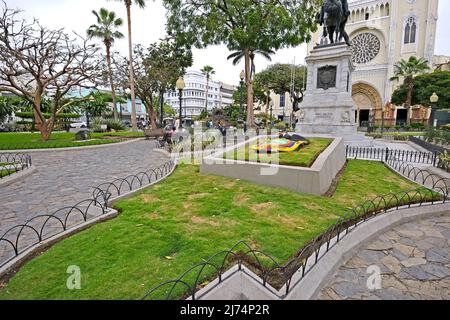 Parque Seminario (Parque Bolivar) with catholic cathedral in the old town of Guayaquil , Ecuador, Guayaquil Stock Photo