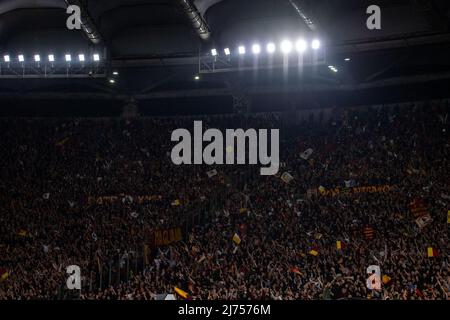 ROME, ITALY - MAY 05: fans during the UEFA Conference League Semi Final Leg Two match between AS Roma and Leicester at Stadio Olimpico on May 5, 2022 in Rome, Italy. (Photo by Sebastian Frej) Credit: Sebo47/Alamy Live News Stock Photo