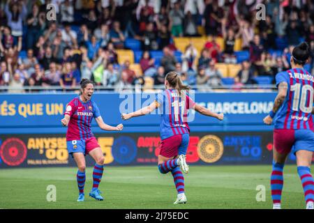 Alexia Putellas & Jenni Hermoso jersey swap and worn backwards :  r/WomensSoccer