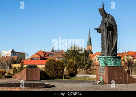 Europe, Poland, Warmia-Masuria Voivodeship, Elk (Lyck), Statue of Pope John Paul II Stock Photo