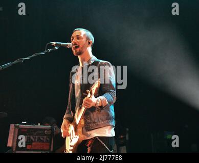 Tommy Gleeson From Feeder Performing Live On Stage In Concert At The O2 Guildhall Southampton, Tuesday 26th April 2022 Stock Photo