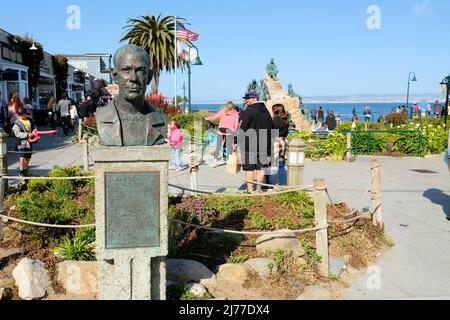 Bust of American Nobel Prize winning author John Steinbeck on Cannery Row's Steinbeck Plaza in Monterey, California, USA. Stock Photo