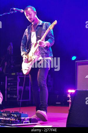 Tommy Gleeson From Feeder Performing Live On Stage In Concert At The O2 Guildhall Southampton, Tuesday 26th April 2022 Stock Photo