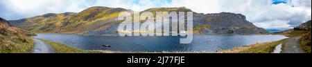 Isolated and beautiful Llyn Cwmorthin, in a disused slate quarry, Blaenau Ffestiniog, Gwynedd, North Wales Stock Photo