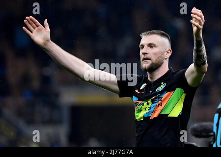 Milan Skriniar of FC Internazionale celebrates at the end of the Serie A football match between FC Internazionale and Empoli FC at San Siro stadium in Milano (Italy), May 6th, 2022. Photo Andrea Staccioli / Insidefoto Stock Photo