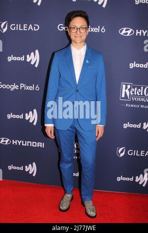 NEW YORK, NY - MAY 6: Jo Yurcaba at the 33rd Annual GLAAD Media Awards ...