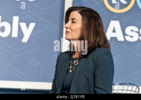 New York, NY - May 6, 2022: Governor of New York Kathy Hochul attends RPA 100 Assembly luncheon at Pier 60, Chelsea Piers Stock Photo