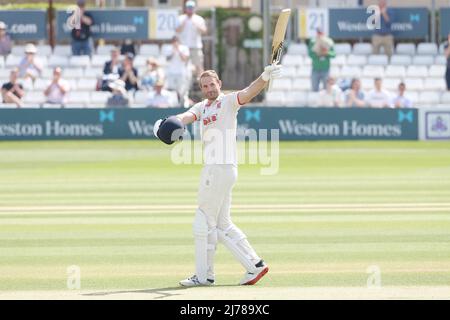 Paul Walter of Essex raises his bat after reaching his century during Essex CCC vs Yorkshire CCC, LV Insurance County Championship Division 1 Cricket Stock Photo