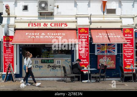 Traditional Fish & Chips Southend Pier Arches cafe in Southend on Sea, Essex, UK. Old, historic traditional small hospitality business under Pier Hill Stock Photo